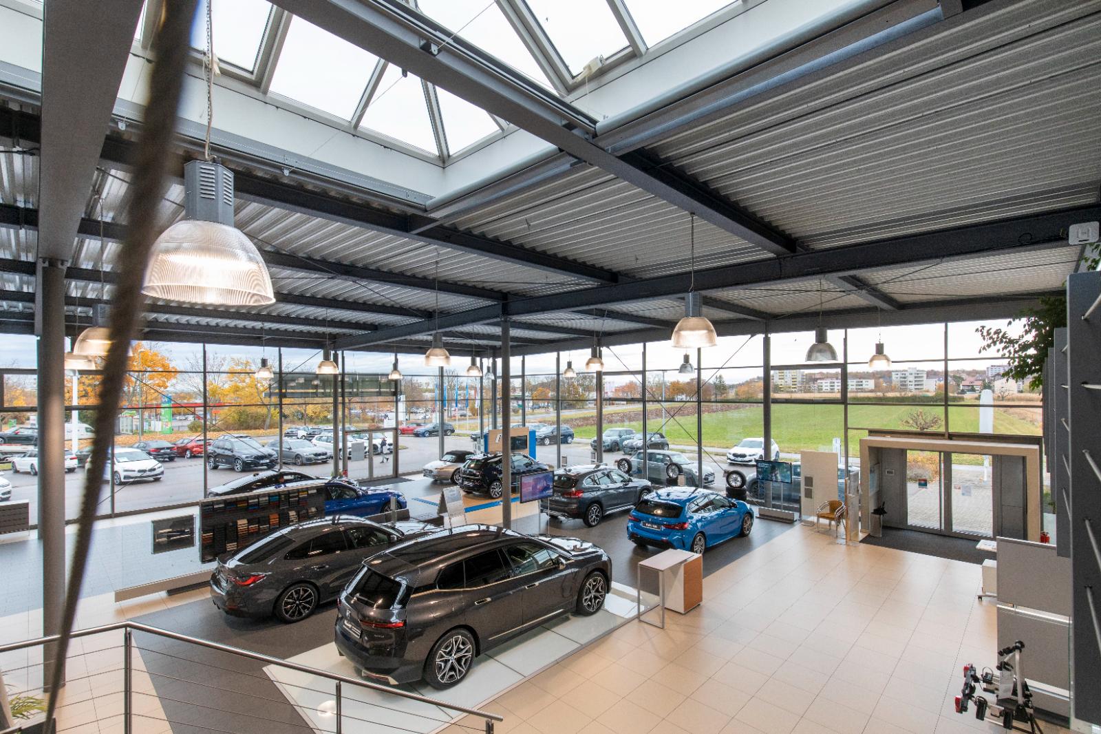 showroom-image-main