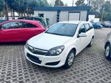 Opel Astra Caravan 1.6 Edition 111 Jahre  TÜV NEU!!! - Opel Astra aus 2010: Edition