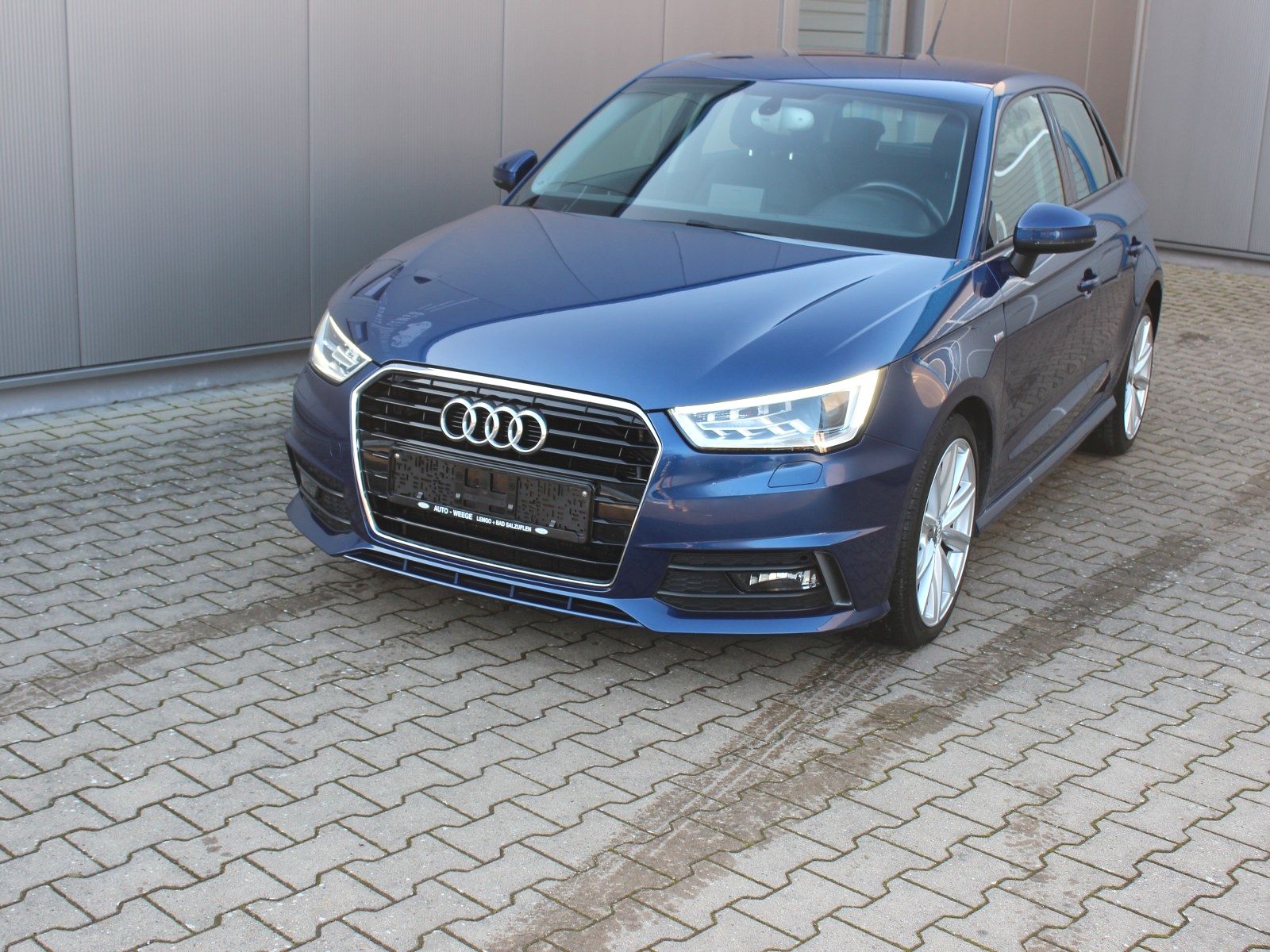 Fahrzeugabbildung Audi A1 basis ultra 1,0 TFSi