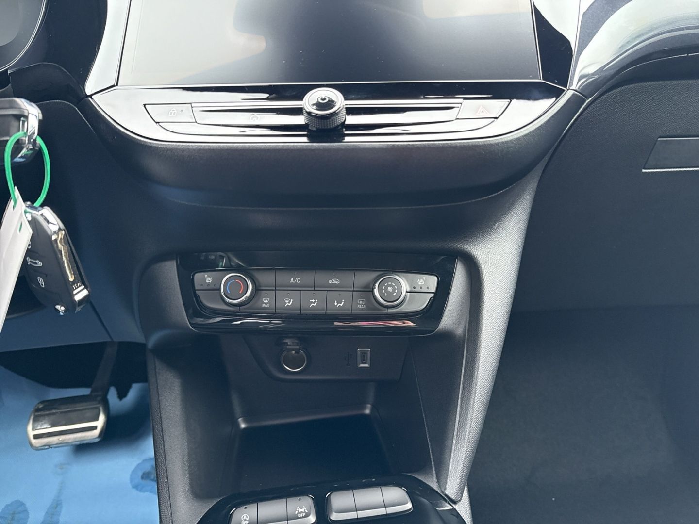 Opel Corsa - Bild 11