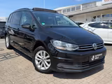 Volkswagen Touran 1.4 TSI Comfortline/Pano/Massage/7-Sitzer - VW Touran Gebrauchtwagen in Köln