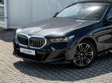 BMW 520d xDrive Lim M-Sport ACC PANO Sitzlüft H&K 36 - BMW 520 in Freiburg