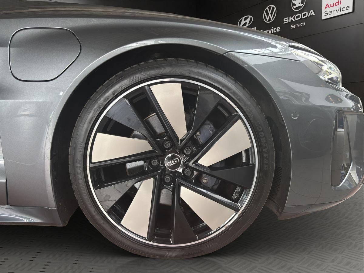 e-tron GT quattro 360° B&O HUD Matrix-LED+Laser