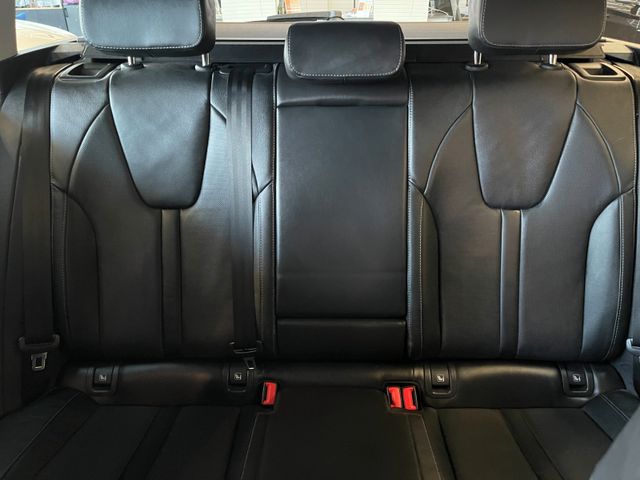 MYAUTOCENTER – Gebraucht- und Jahreswagen mit Werkstattservice in Pfaffenhofen Skoda Octavia Combi Style 4x4 *Navi*ACC*Klima*Massage*