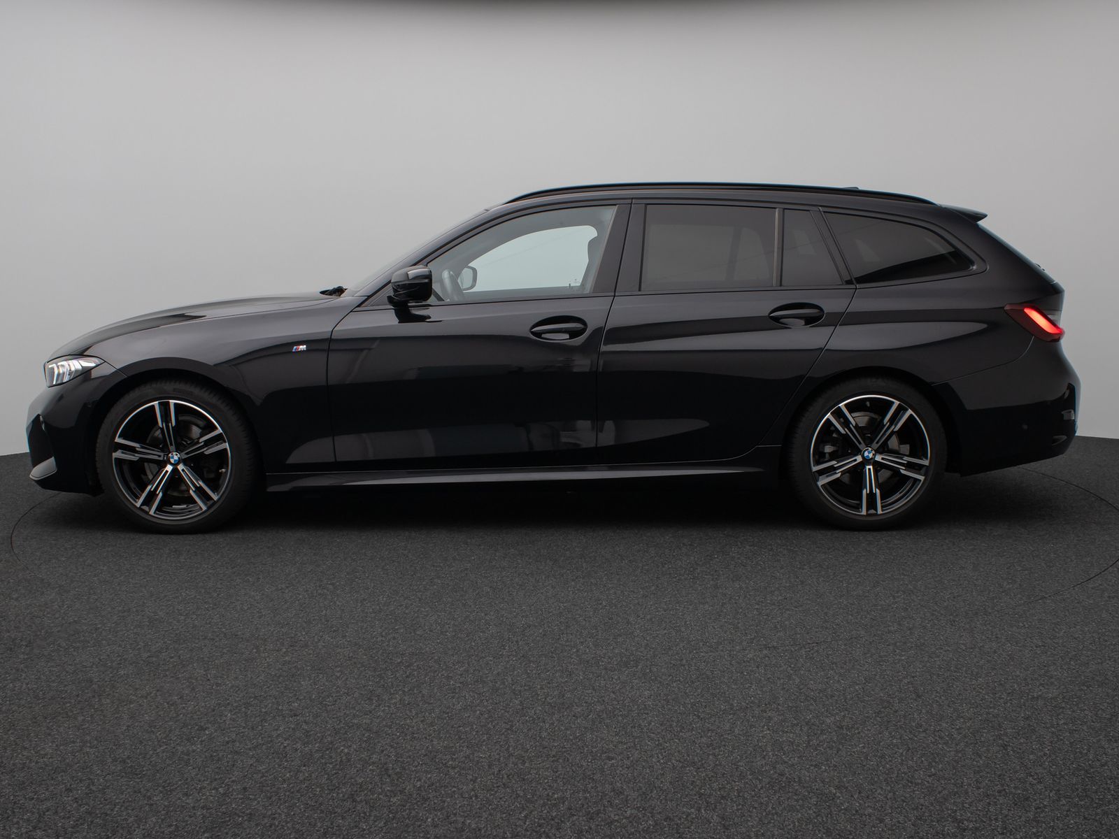 Fahrzeugabbildung BMW 318i M Sport Kamera HUD DAB HiFi Fernlichtassist
