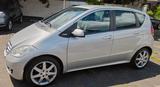 Mercedes-Benz A 200 Turbo AVANTGARDE APPLE CAR PLAY - Mercedes-Benz A 200: Turbo