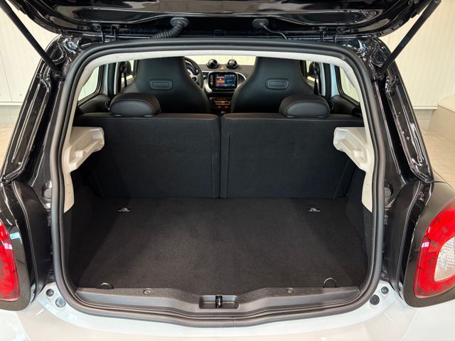 forfour prime 1.0 DCT DAB+ RFK TEMPOMAT