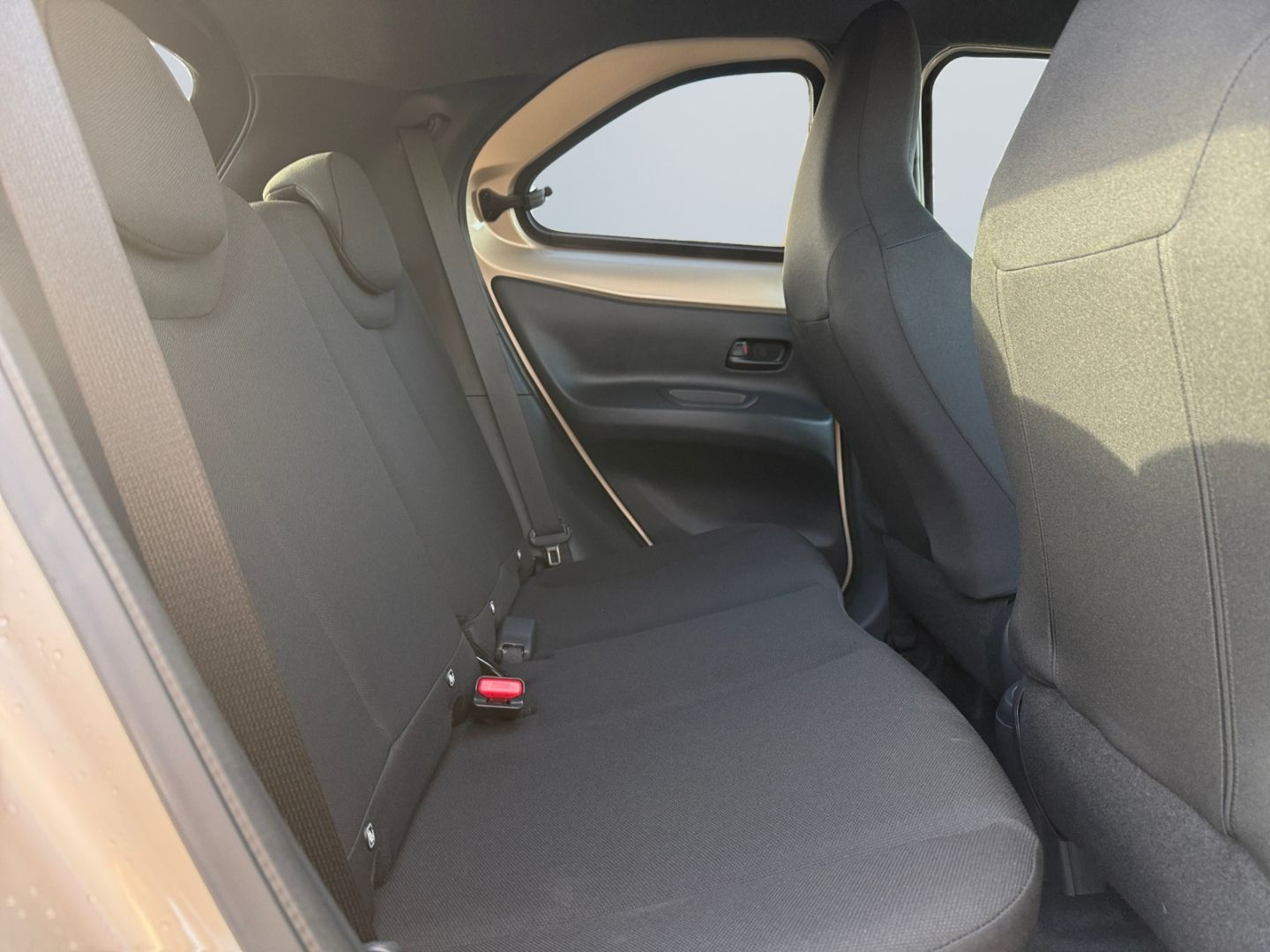 Toyota Aygo (X) - Bild 12