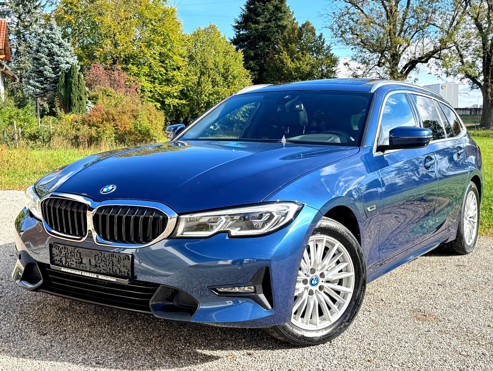 BMW 330e Touring Sport Line Aut. Pano Laser HeadUp