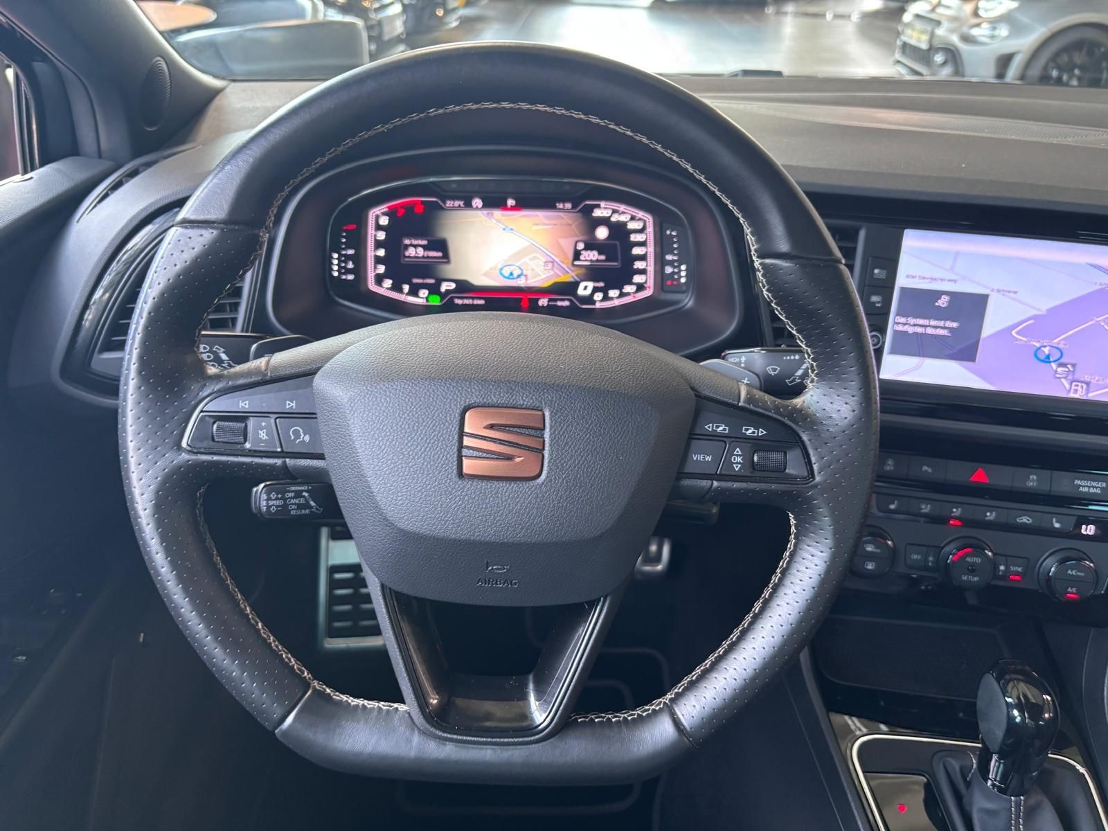 Fahrzeugabbildung SEAT Leon ST Cupra 300 Allrad KLIMA LED NAVI ALU