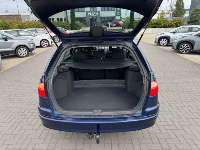Toyota Avensis  1.8 Style