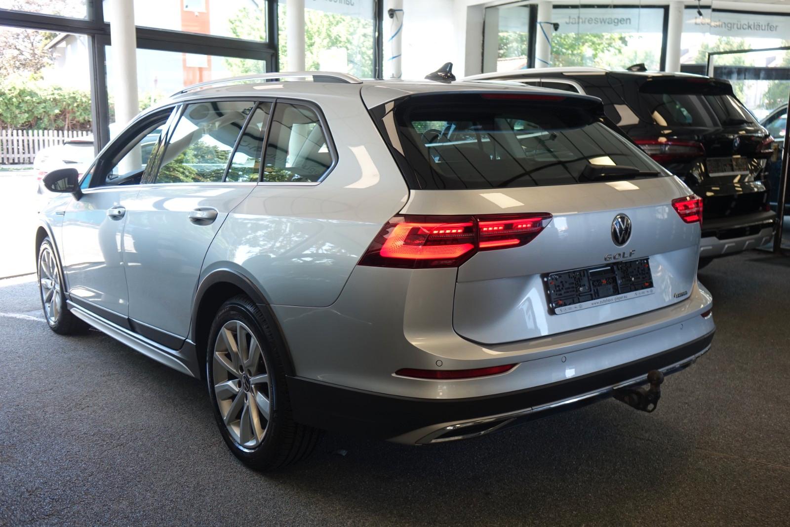 Volkswagen Golf Variant Alltrack 4Motion +AHK+STHZ+Matrix+