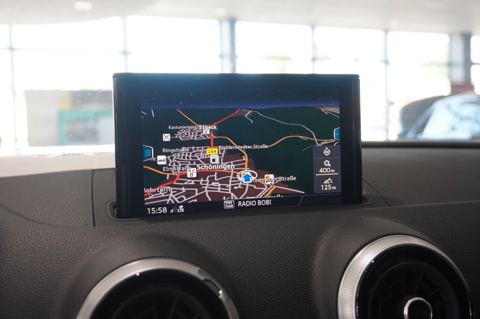 Fahrzeugabbildung Audi A3 LIM. 35 TDI S-TRONIC SPORT NAVI/SH/KAMERA/AHK
