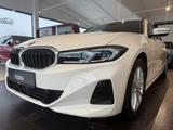 BMW 318 d Touring *ACC*ADAPTIVE LED*KEYLESS*HuD*AHK* - BMW 318 in Braunschweig