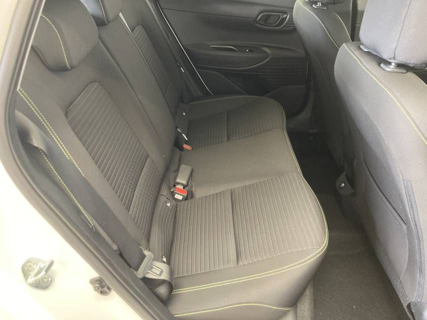 Fahrzeugabbildung Hyundai i20 1.0 T-Gdi (101 PS) 48V Intro Edition