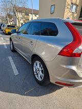 Volvo XC60 D4 AWD Kinetic Geartronic Kinetic - Volvo XC60 in Bonn