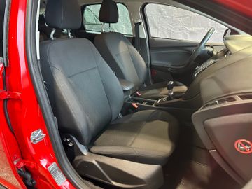 Ford Focus - 9