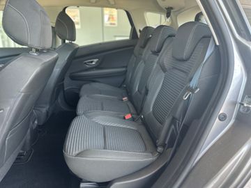 Renault Scenic - 8