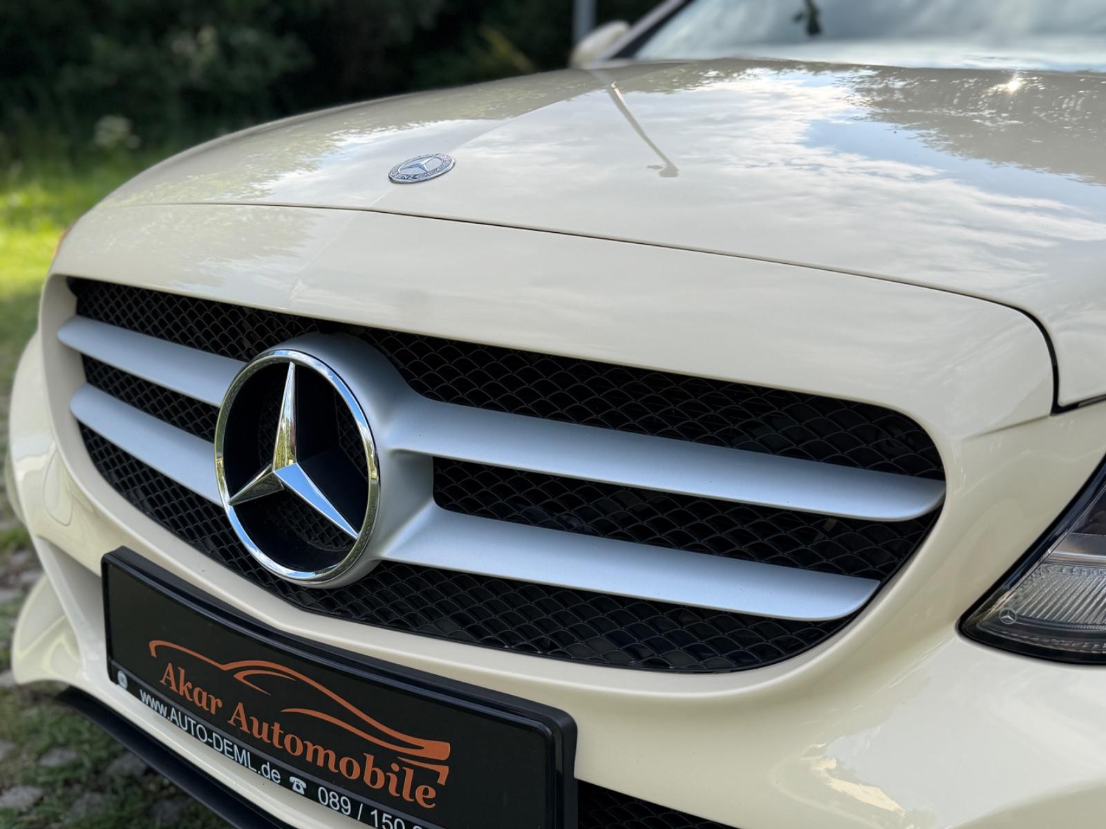 Mercedes-Benz C220d Lim. *Avantgarde *Leder *Navi *Kamera *SHZ