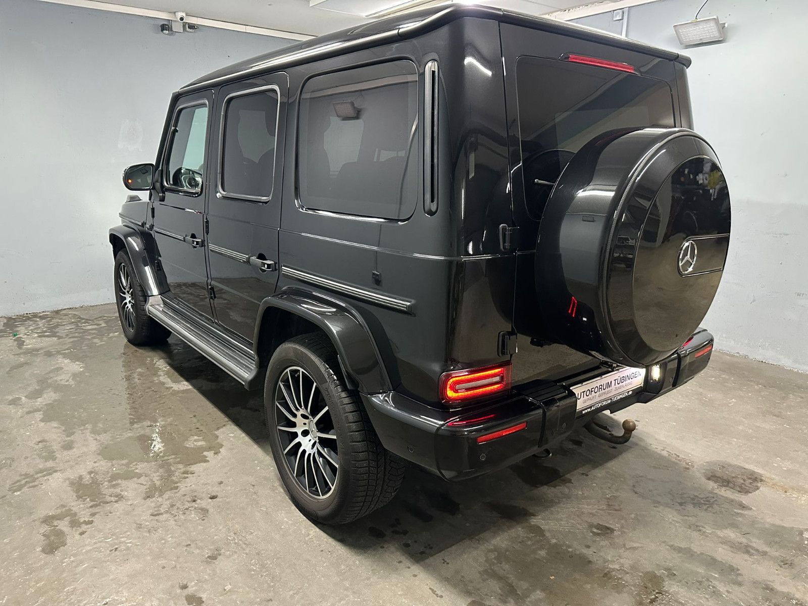 Fahrzeugabbildung Mercedes-Benz G 350 d *AMG*NIGHT*AHK*SDH*360°*KEYLESS*SHD*BURM