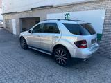 Mercedes-Benz ML 320 ML -Klasse  Sport Paket   20 Zoll Alu - Mercedes-Benz ML 320 in Dortmund