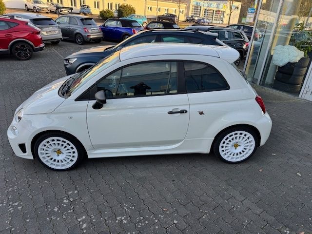 Fahrzeugabbildung Abarth 695 1.4 T-Jet BEATS NAVI ALU