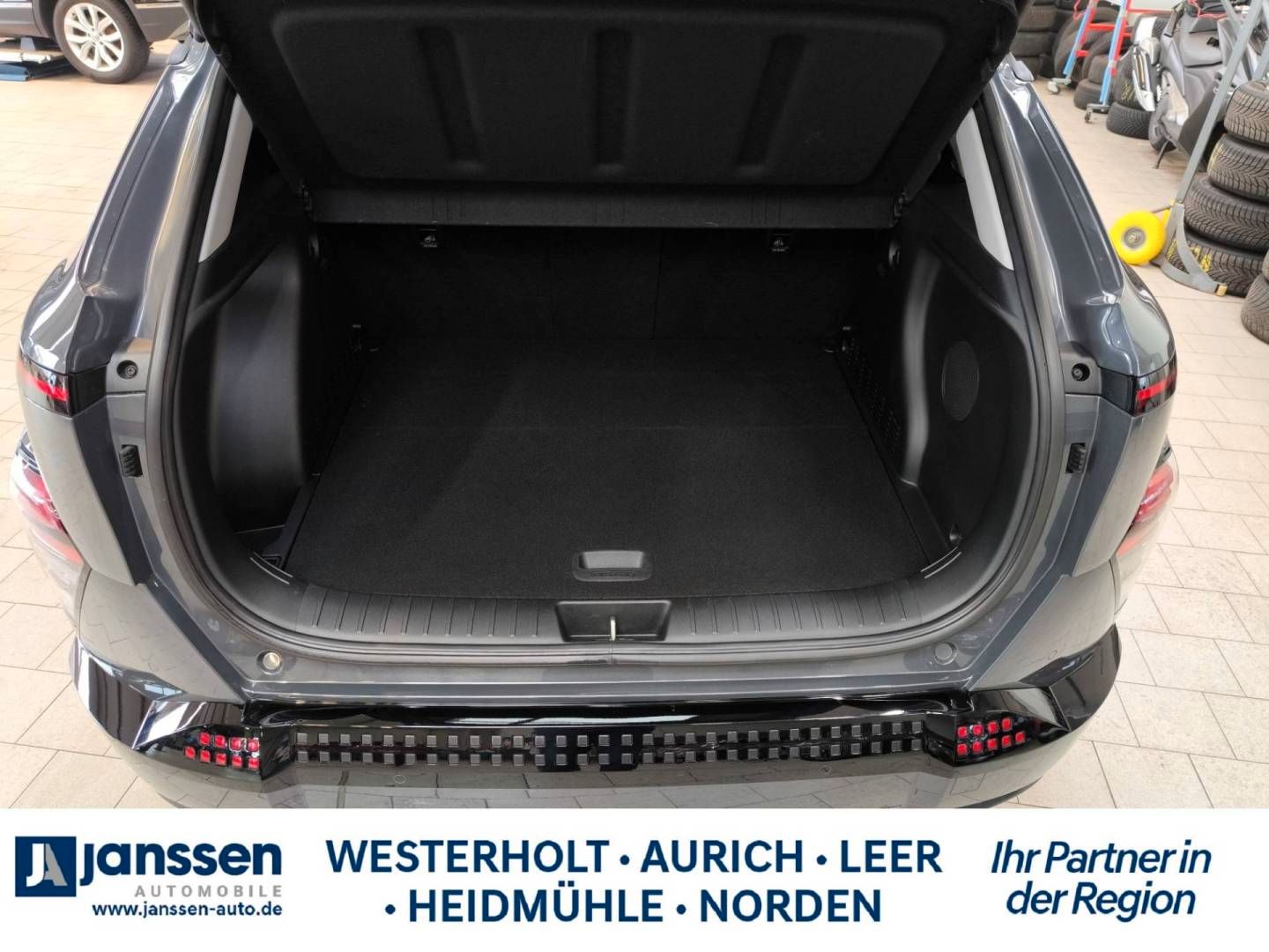 Fahrzeugabbildung Hyundai KONA Elektro 65,4kWh PRIME/ Sitz-Komfortpaket/Au