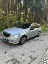 Mercedes-Benz E 350 CDI 4MATIC T BlueEFF. AVANTGARDE AVANT... - Mercedes-Benz E 350 in Freiburg
