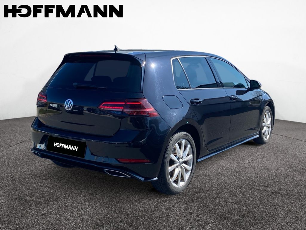 Fahrzeugabbildung Volkswagen Golf 2.0 TDI DSG R-Line AHZV