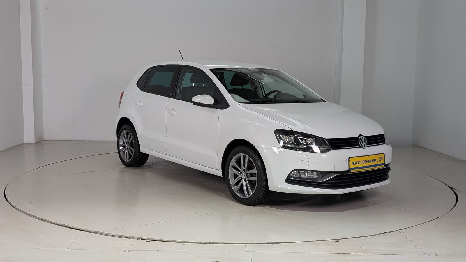Fahrzeugabbildung Volkswagen Polo V 1.0 TSI * SHZ * LED * PDC Allstar