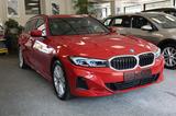 BMW 318 d Touring+AHK+Pano+STHZ+H/K+ACC+Sportsitze+ - BMW 318: Rot