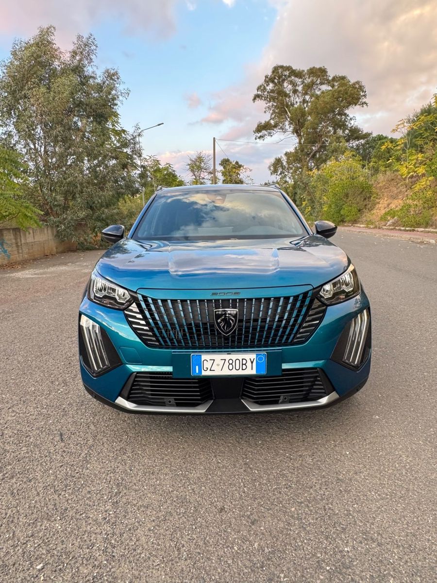 Peugeot 2008 PureTech 100 S&S Allure imagem 2
