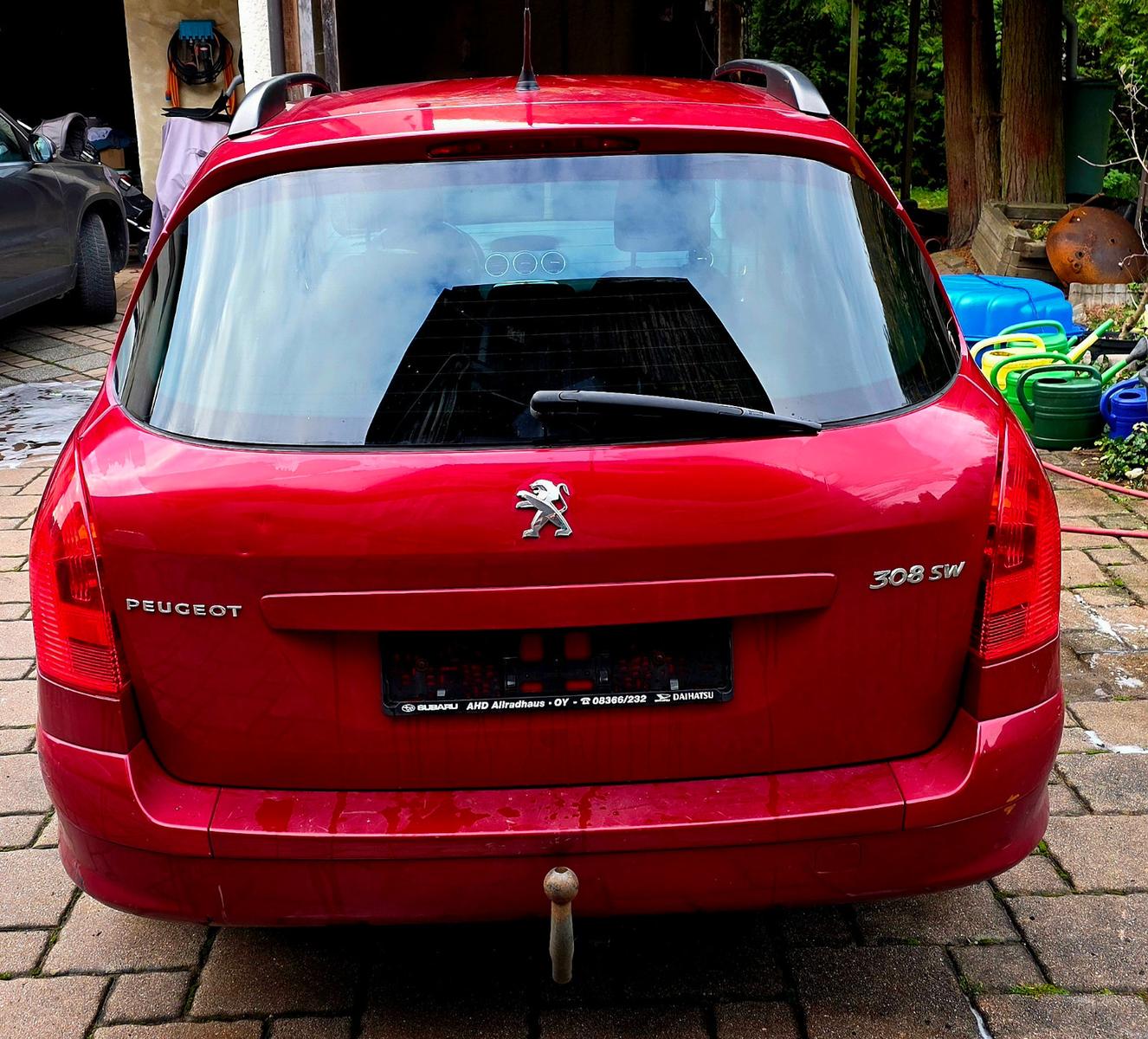 Peugeot 308 2011 — engine 1.598 cm³, 120 HP (88kW)