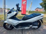 Honda PCX 125 - HONDA ROLLER