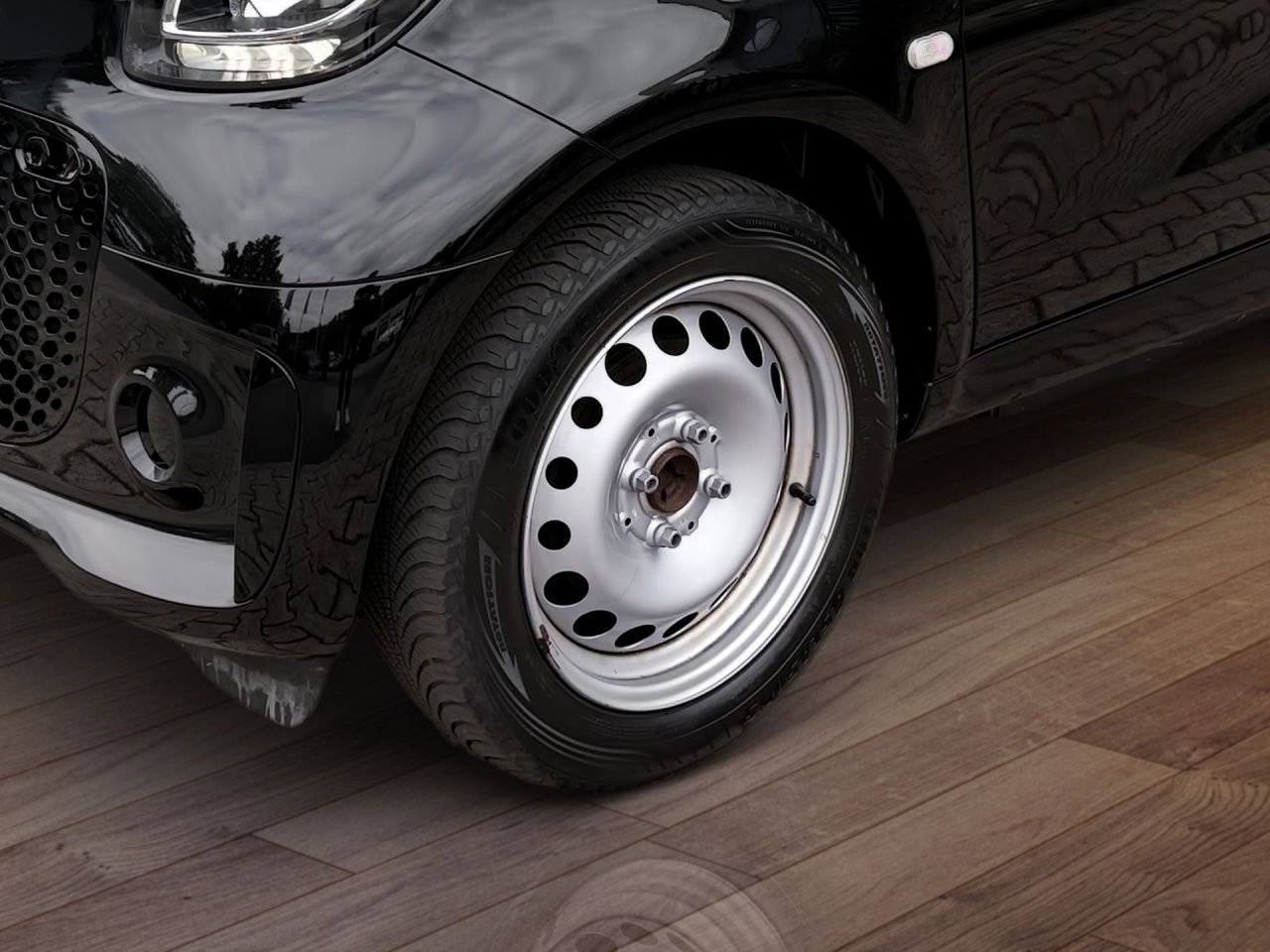 Fahrzeugabbildung Smart smart EQ fortwo 22KW+SITZHEIZ+KLIMAAUTO+DAB+USB
