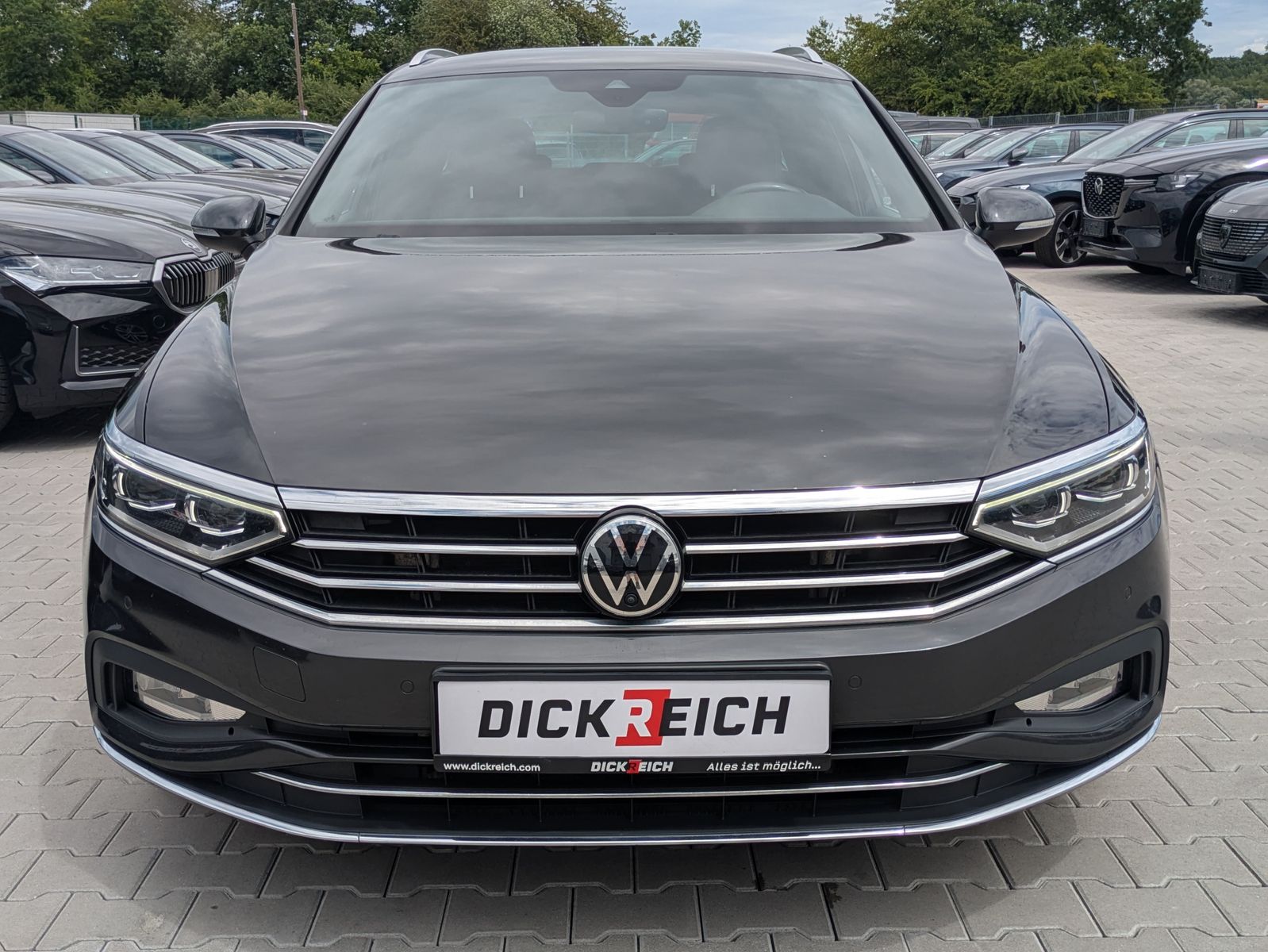 Fahrzeugabbildung Volkswagen Passat 2.0 TDI Elegance AHK*ACC*MATRIX*MASSAGE