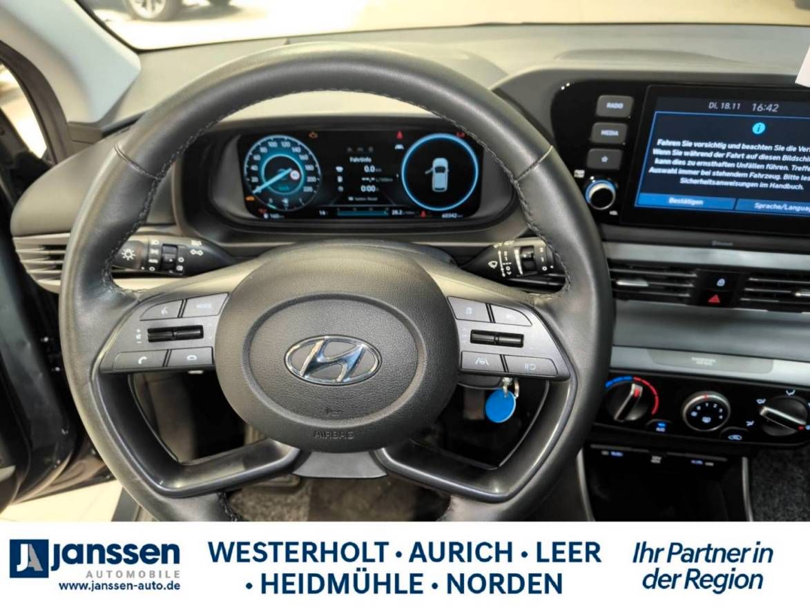 Fahrzeugabbildung Hyundai i20 Edition 30, Carplay, Klima, DAB+