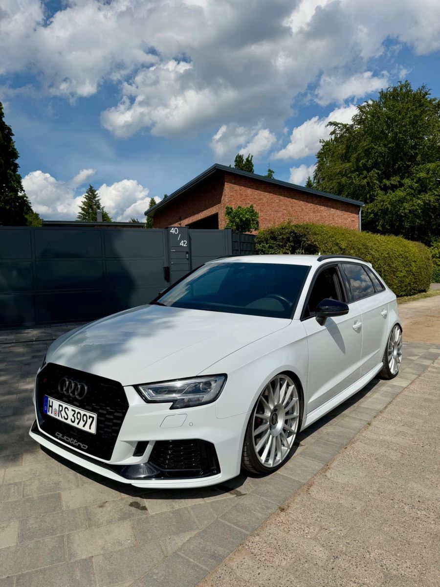 AUDI RS3 2.5 TFSI S tronic quattro -