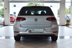 VW Golf VII Lim IQ.DRIVE~ACC~Navi~Parklenkassistent