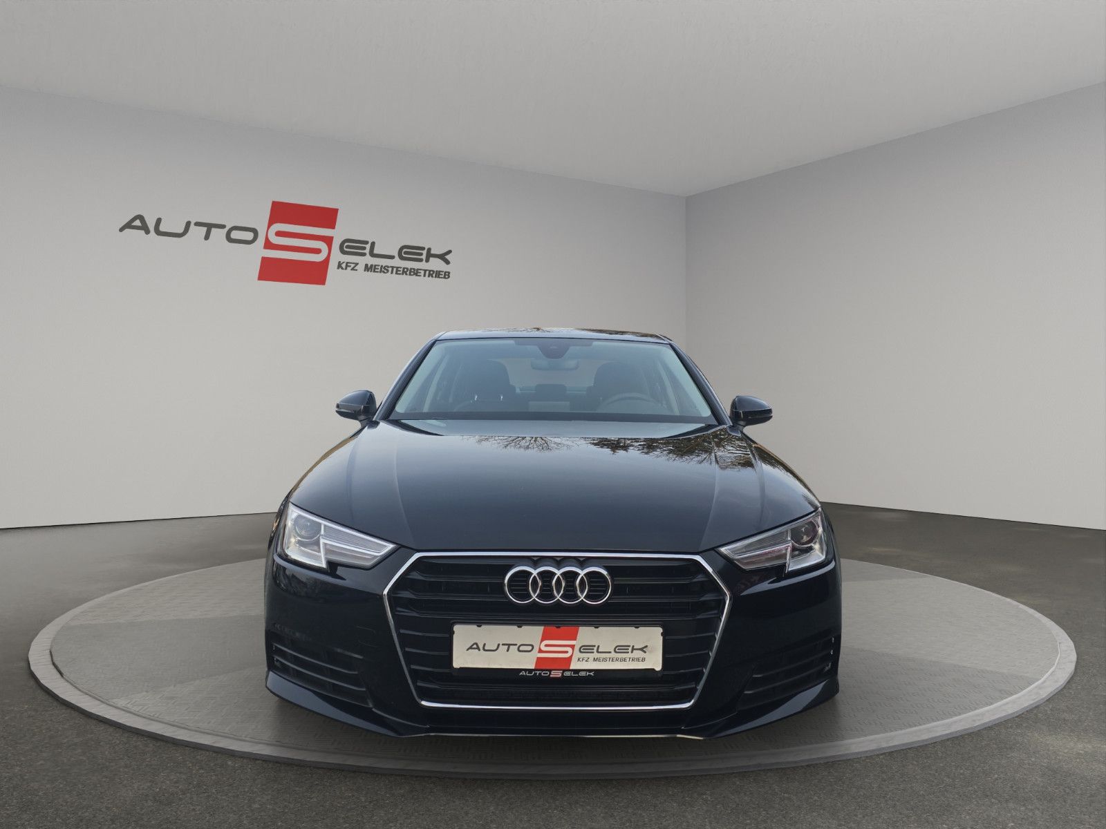 Fahrzeugabbildung Audi A4 Lim. basis/Bi-Xenon/Navi/SHZ/PDC