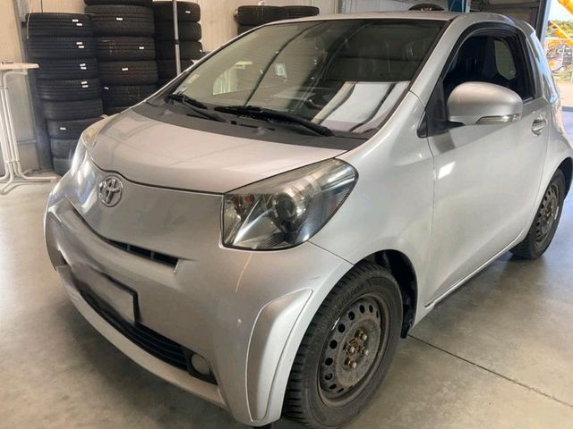 Toyota IQ iQ +
