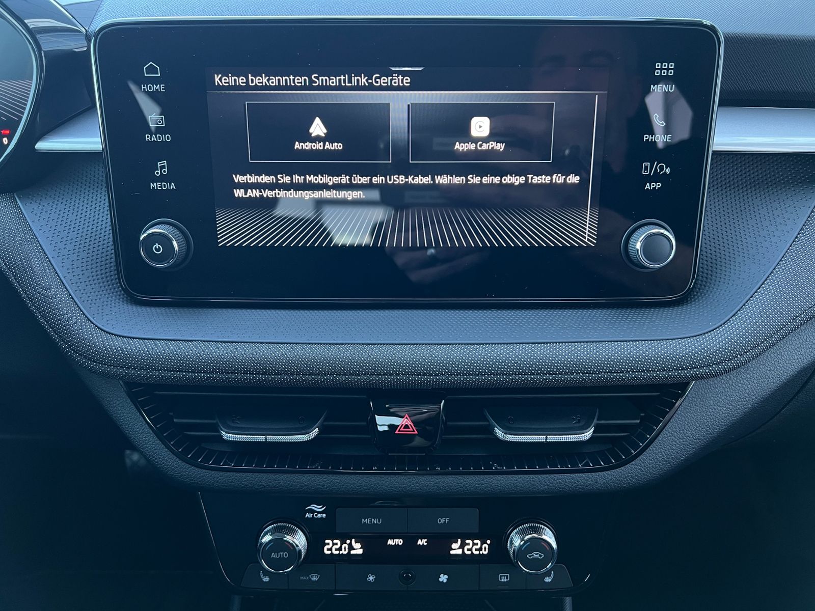 Fahrzeugabbildung SKODA Fabia Selection 1.0 TSI DSG *LED, KESSY, Rückfah