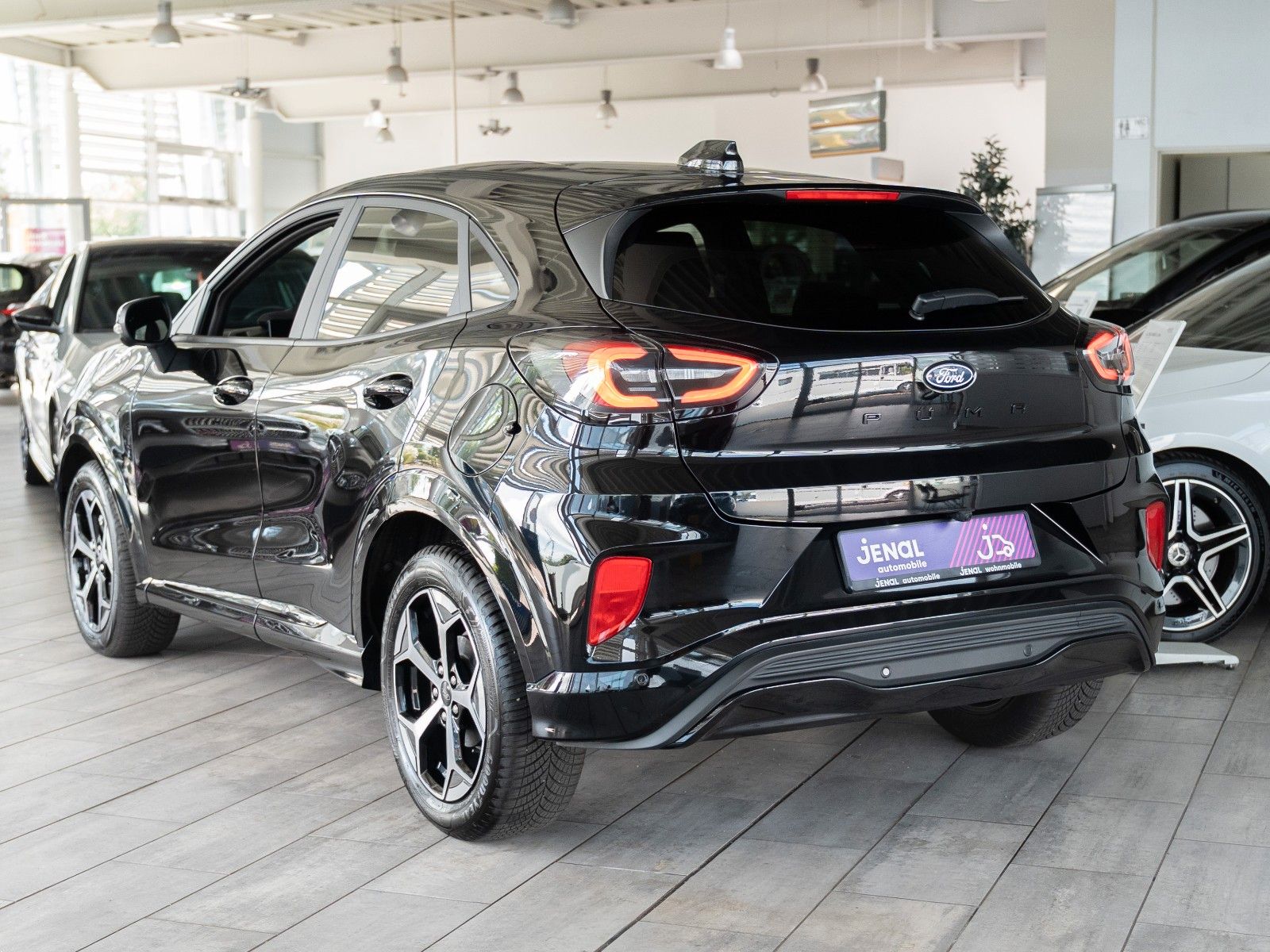 Fahrzeugabbildung Ford Puma ST-Line NEUES MODELL/AUTOM./WINTER-P.
