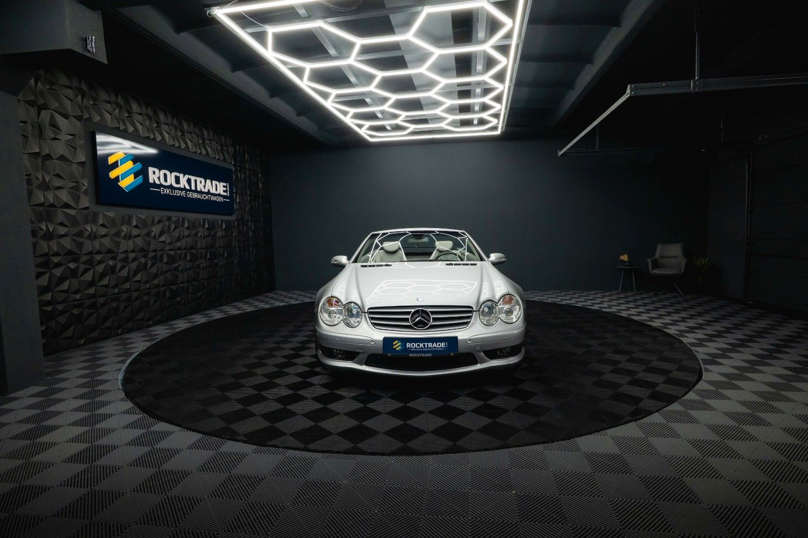 Fahrzeugabbildung Mercedes-Benz SL 500 AMG Paket *Facelift*ABC Sport*TÜV NEU*