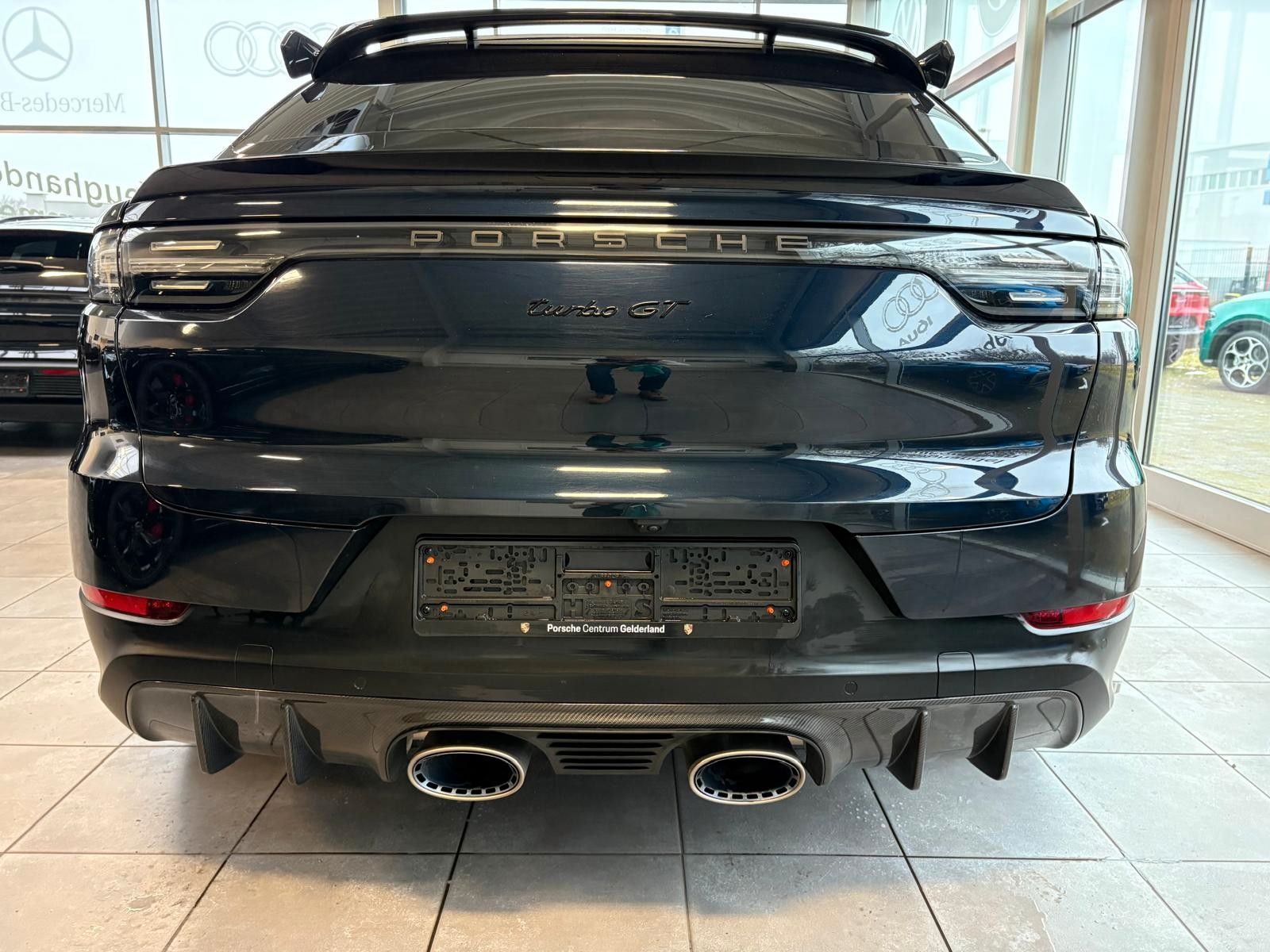 Fahrzeugabbildung Porsche Cayenne Coupe Turbo GT/Burmester/PCCB/Carbon