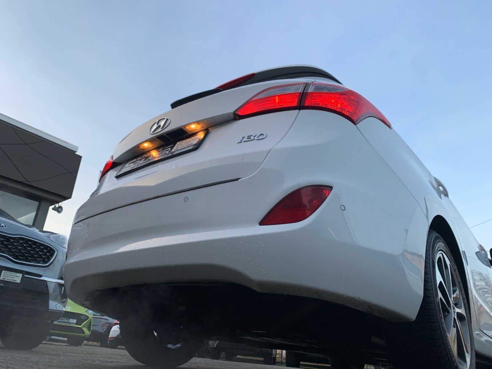 Fahrzeugabbildung Hyundai i30 cw Trend Sitzheizung Einparkhilfe