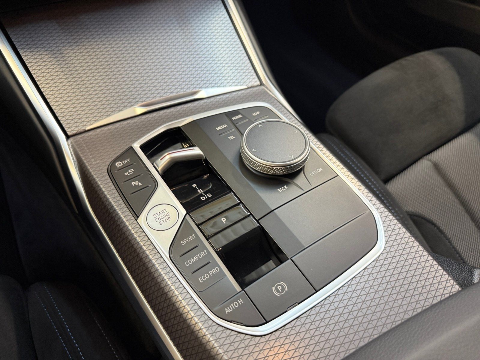 BMW 330 - Bild 9
