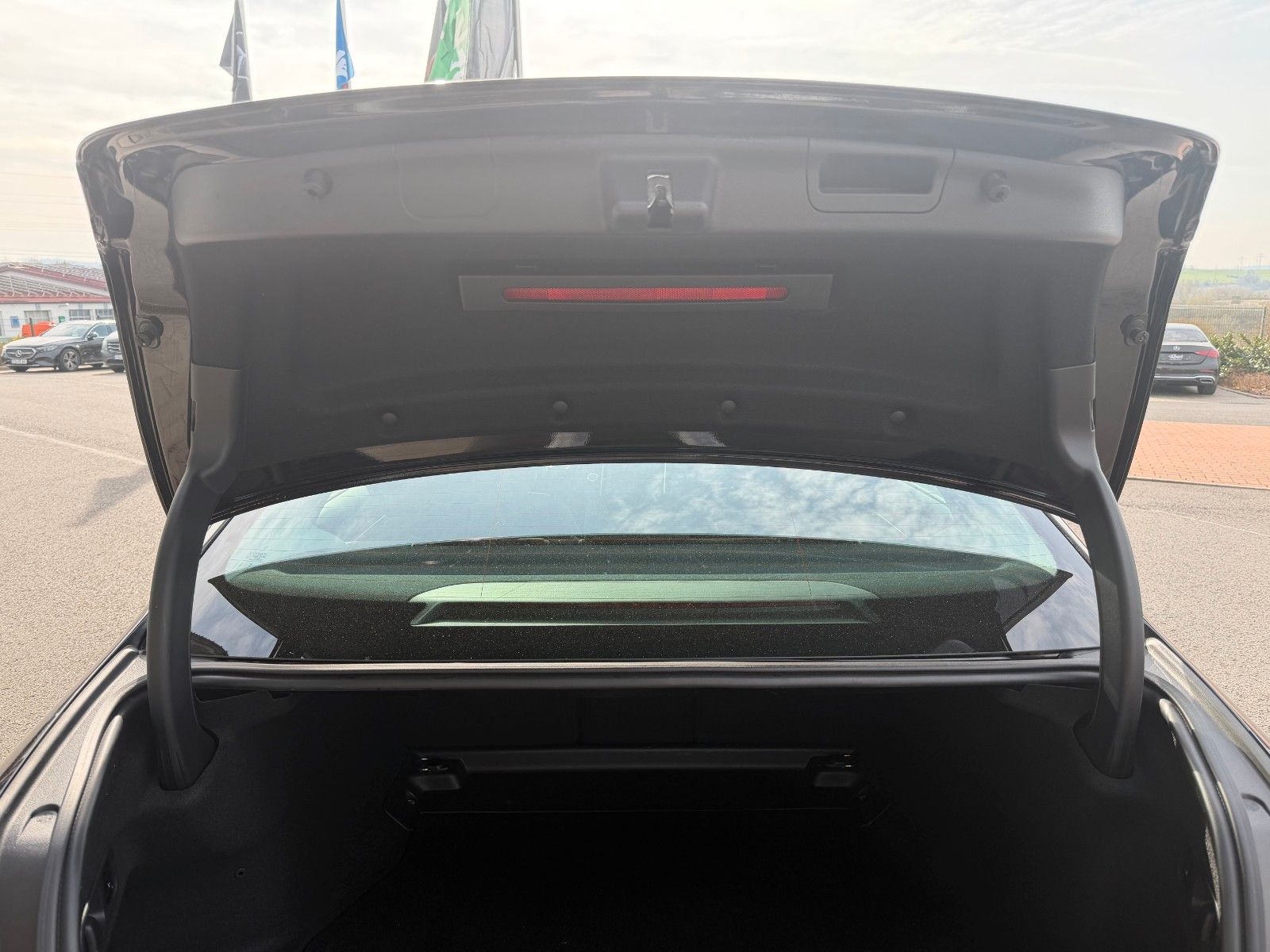 Fahrzeugabbildung Mercedes-Benz C 200d LED+IHC+RKamera+Augment+SpurhalteA