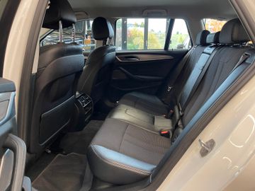 BMW 530 d xDrive Touring Sport Line *2.Hand*LED*SHZ*