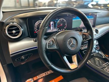Mercedes-Benz E 350 d *4Matic*Led*Multibeam*Pano*AHK*